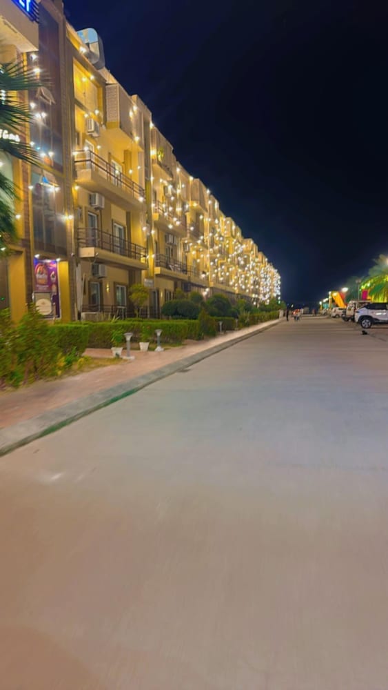 Pearl Suites at Omex Enternity
