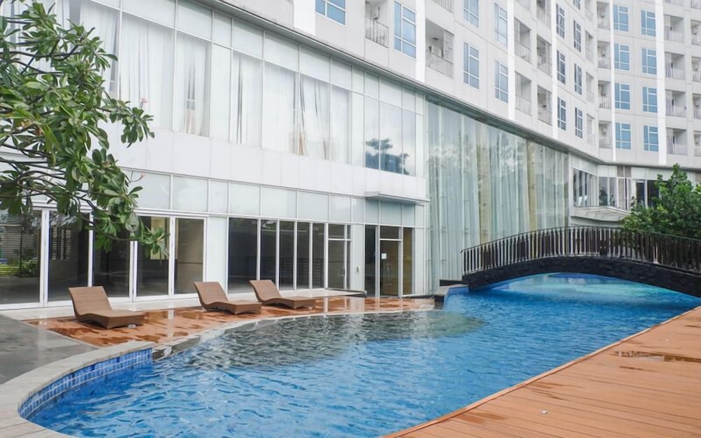 Elegant And Compact 1Br At Grand Sungkono Lagoon Apartment