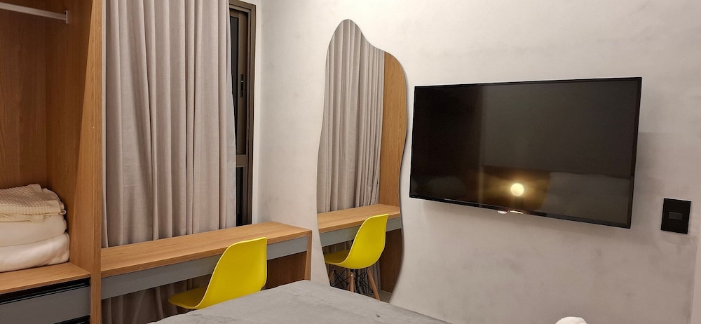 Apartments in a Building With a Pool 800m From the Beach in Salvador - EDF