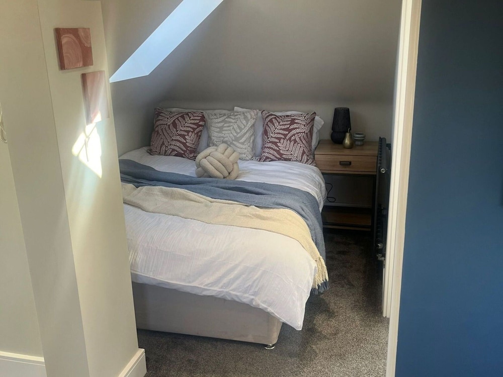 Apartment in Wembley by Belvilla view 4