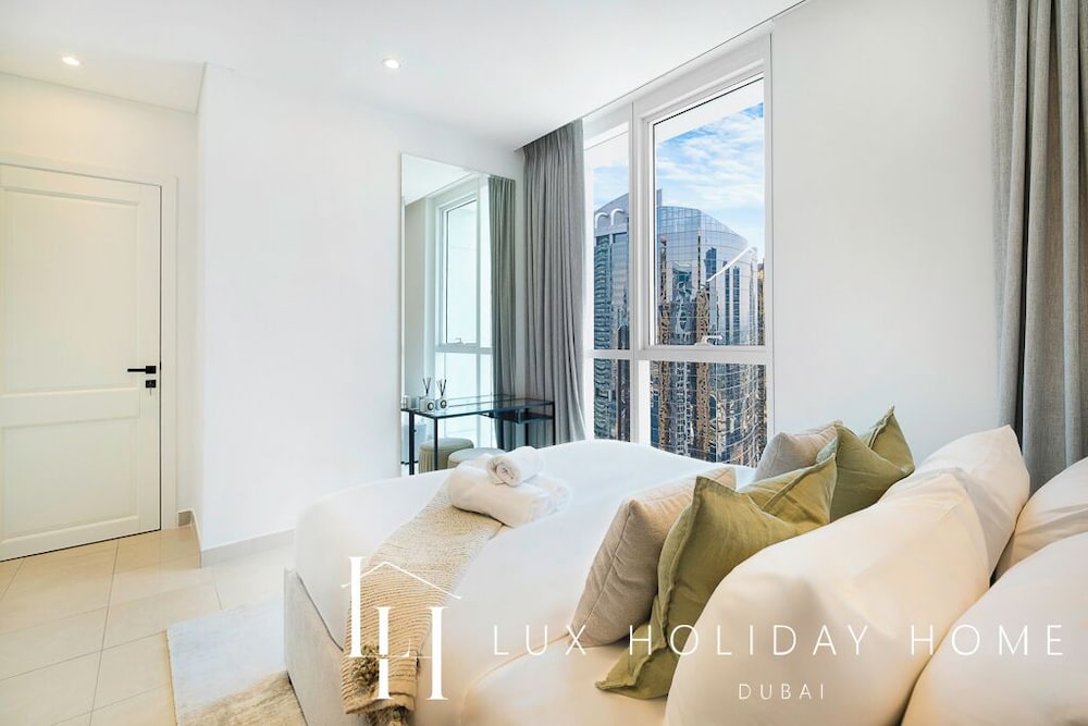 LUX The Bonnington JLT Suite