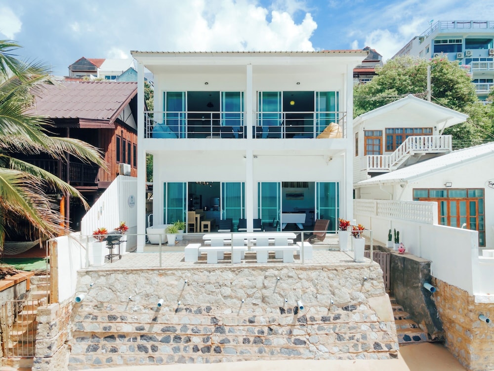 Phaladise Beach Villa at Phala Beach, Ban Chang
