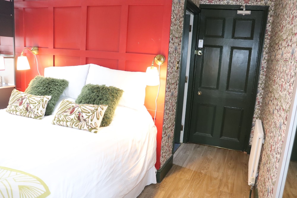 Rooms on The Prom