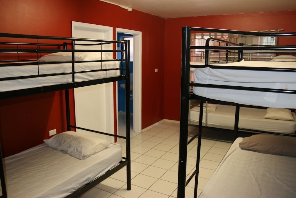 Waterfront Backpackers - Hostel - Image 3