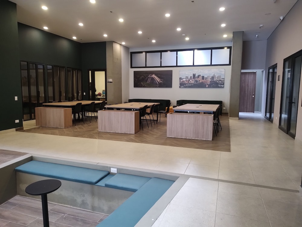 meeting & event spaces
