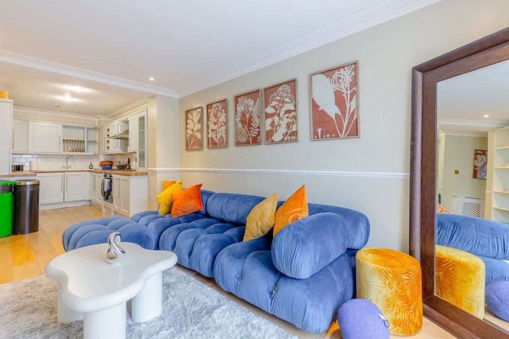 Gorgeous 2BD Garden Getaway, Victoria Park