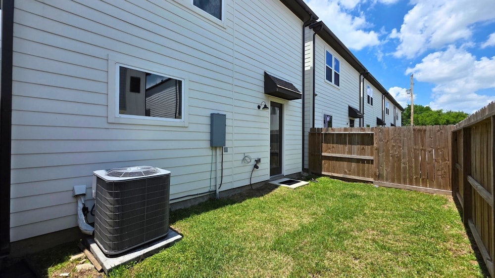 North Houston Comfort 3BR Near Downtown IAH