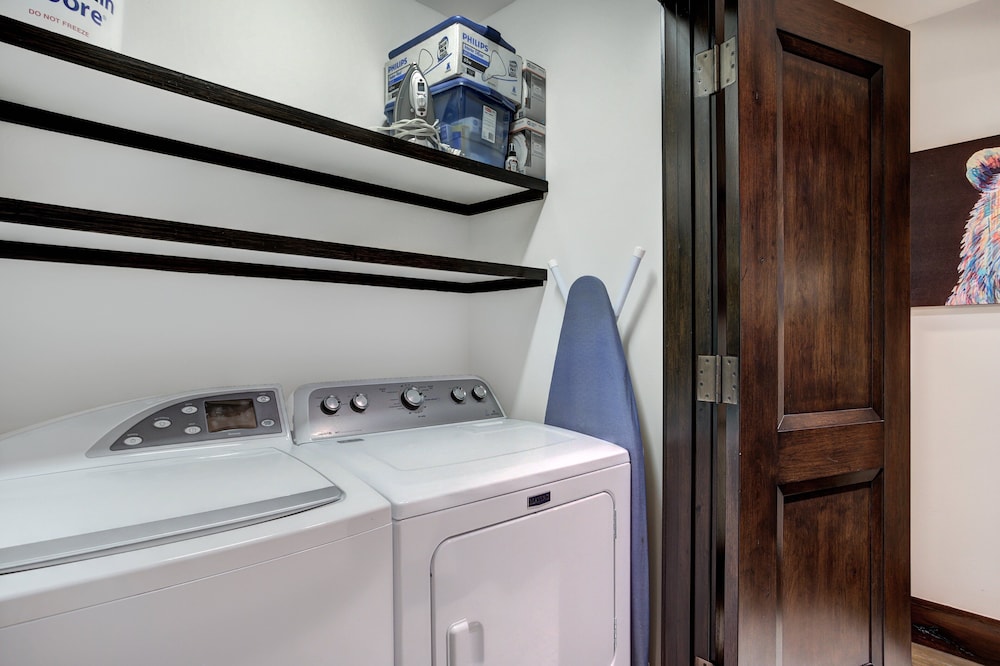 Ski-in/ski-out 3br+loft Condo, Bachelor Gulch 3 Bedroom Condo