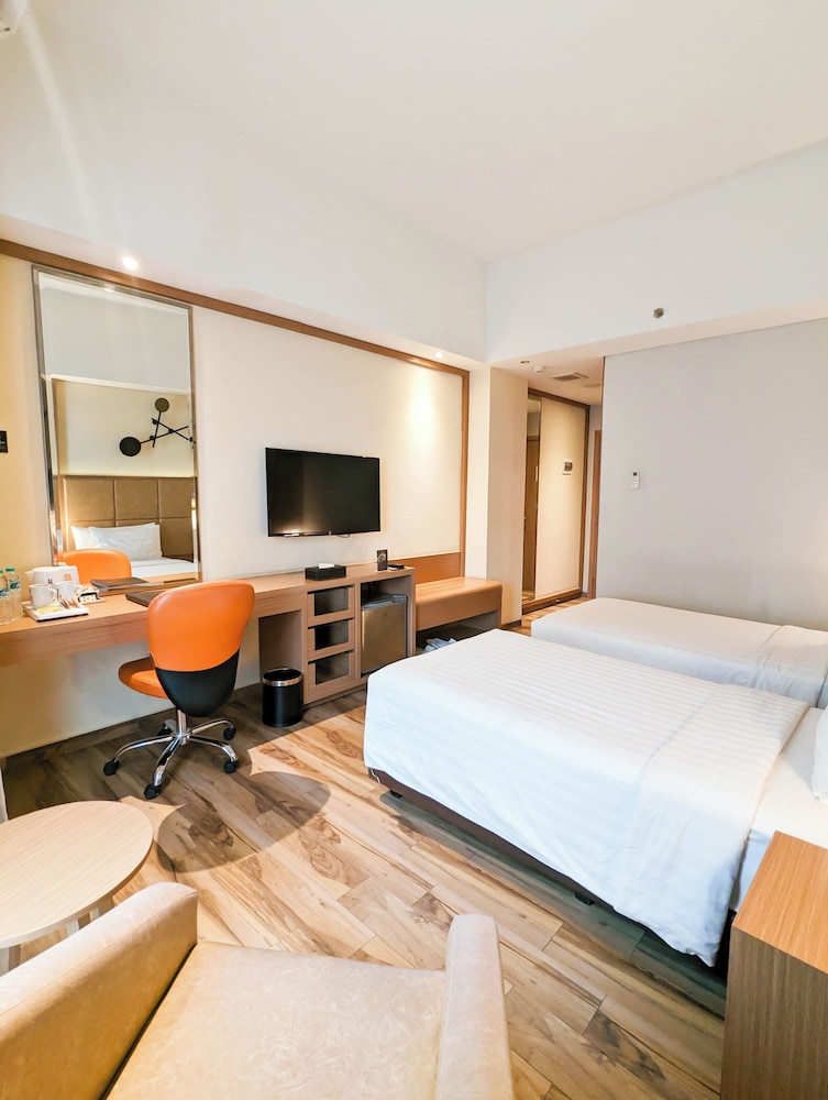 Astanaraya Suites Hotel