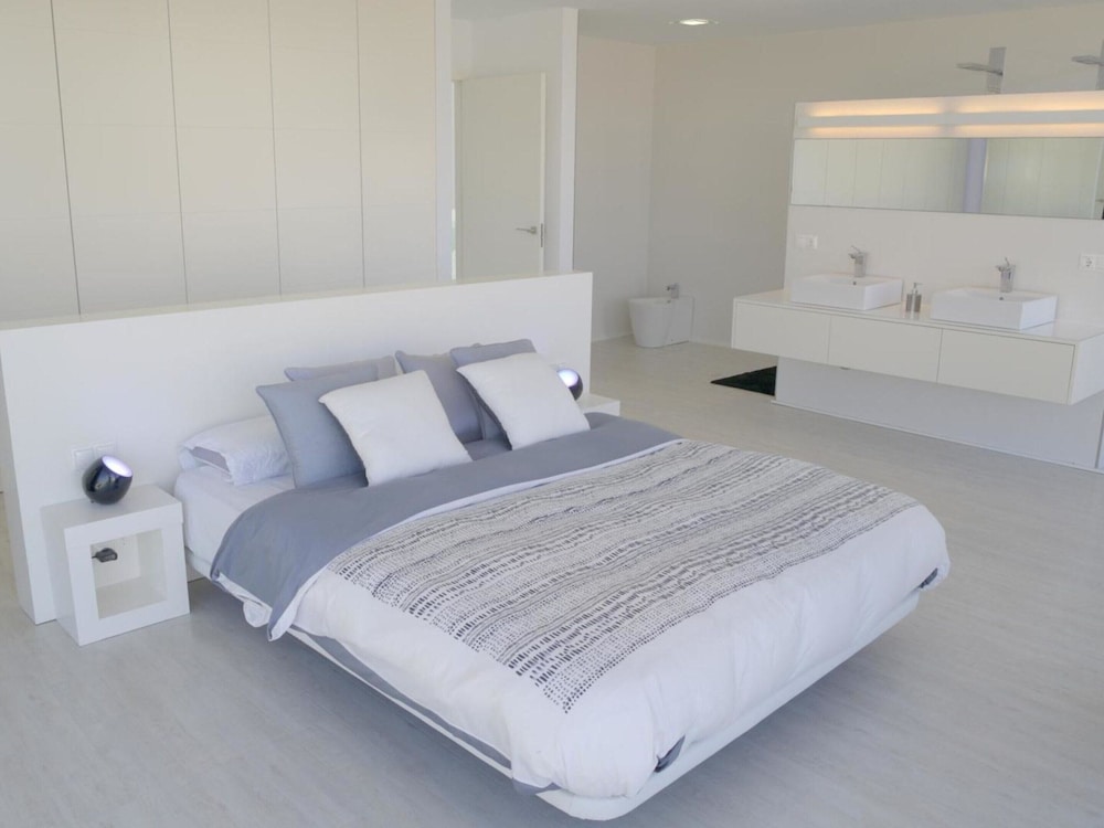 Villa in Son Serra With Beach and Pool