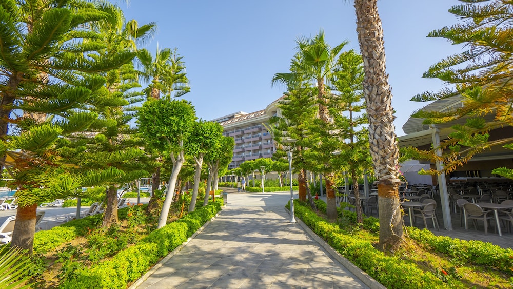 Sunmelia Beach Resort Hotel & Spa