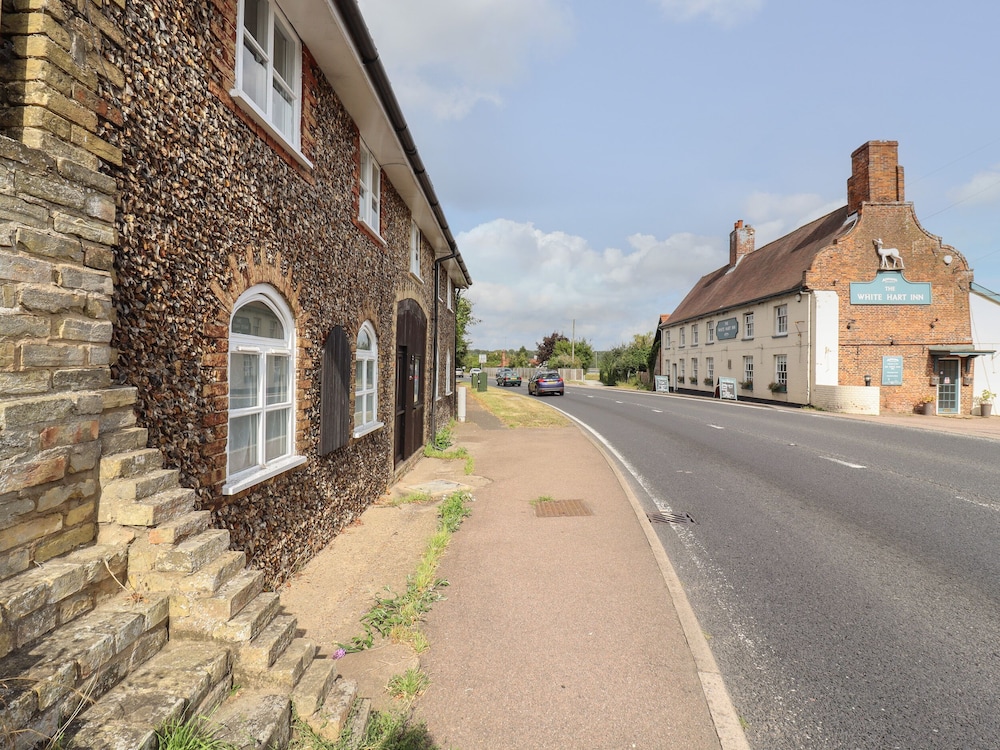 The Old Custom House