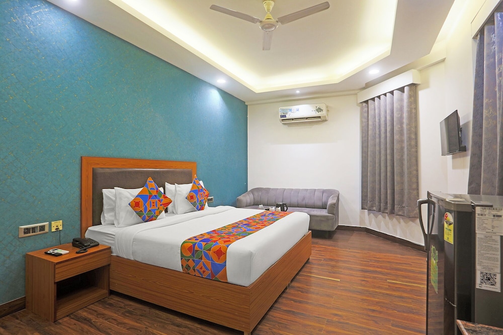 Fabhotel Star Inn
