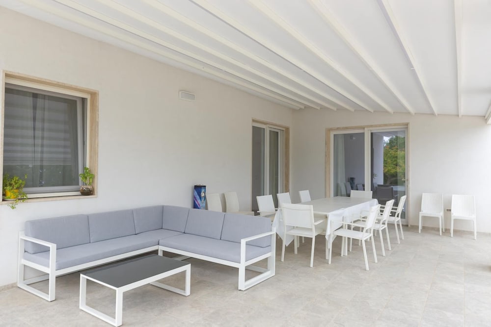 Villa Near Cisternino With Pool and Orchard