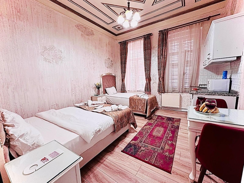 Alhambra Apart Otel - Image 18