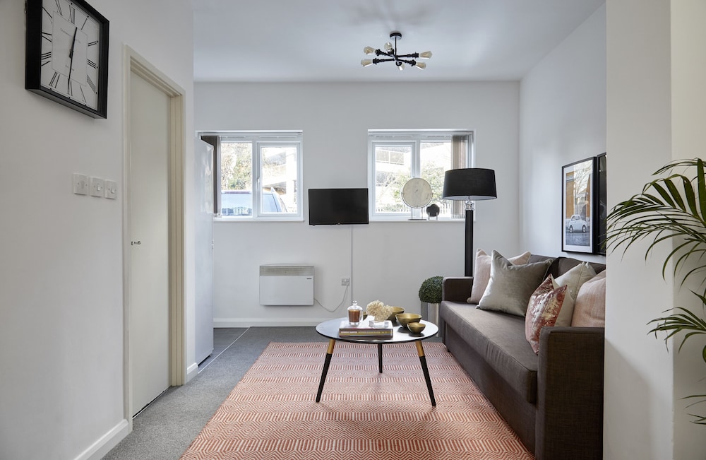 Upton Road Apartments