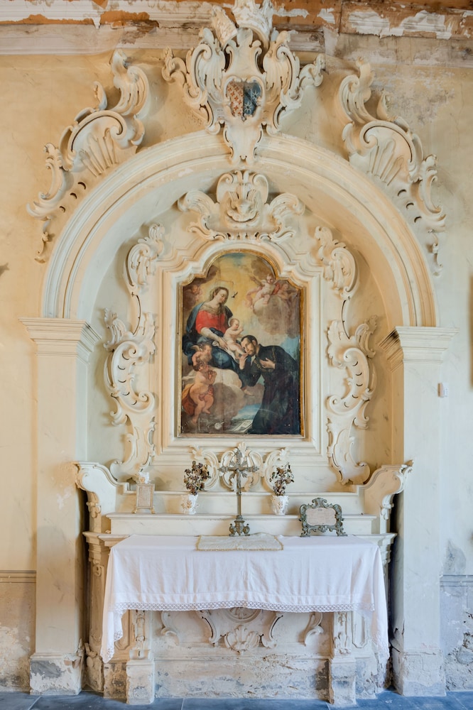 Castello Di Caccuri Suites
