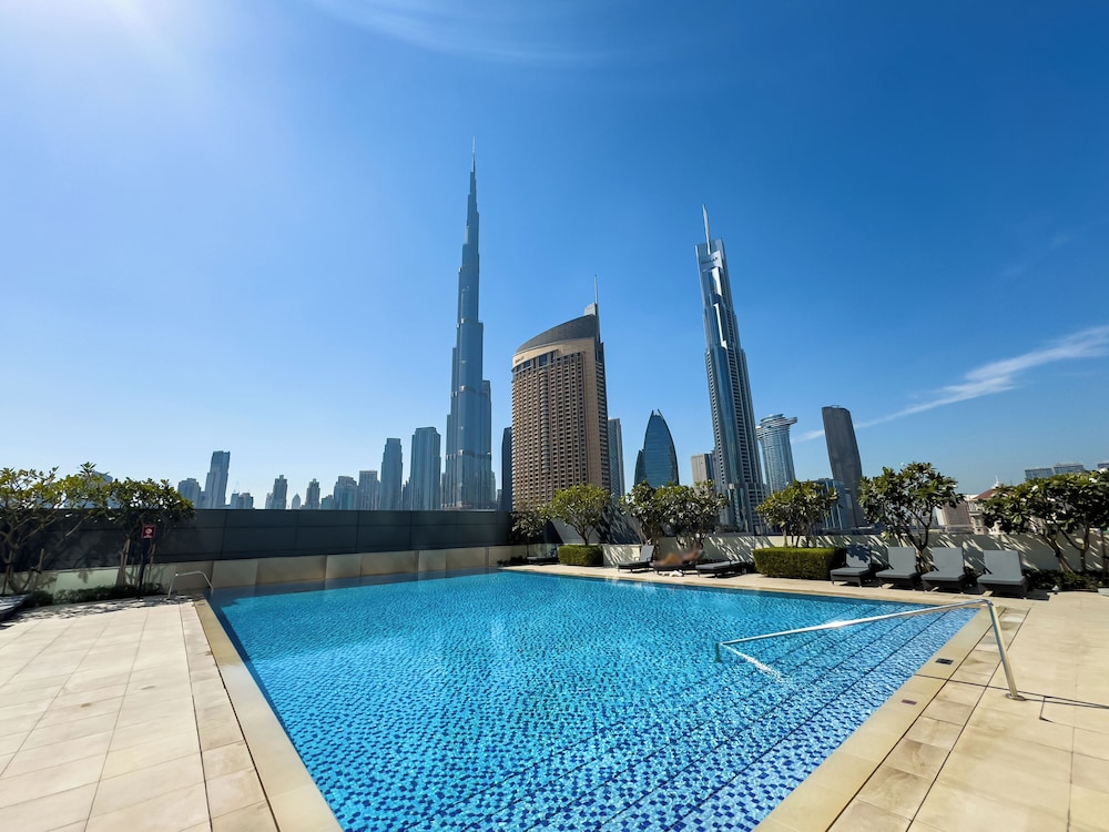 High Floor Burj Views over Dubai Mall