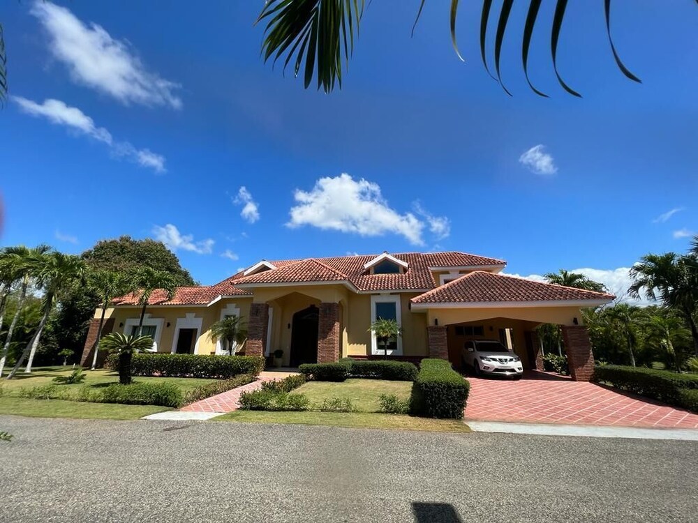Villa GuavaBerry 5BR 6Bds 12Pax HugePool