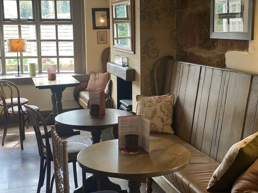 Burlton Inn