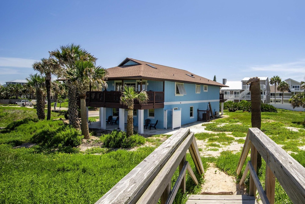 Oceanfront Steps to Sand Deck Pets Welcome