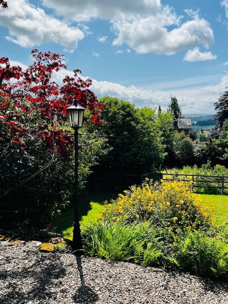 Dungora House