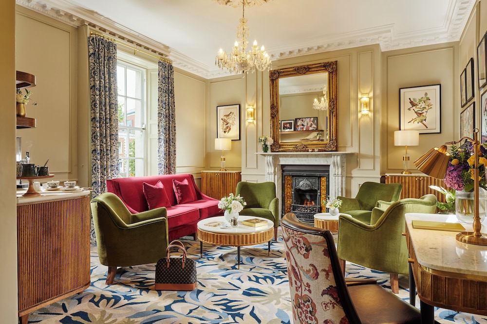 Waterloo Townhouse & Suites