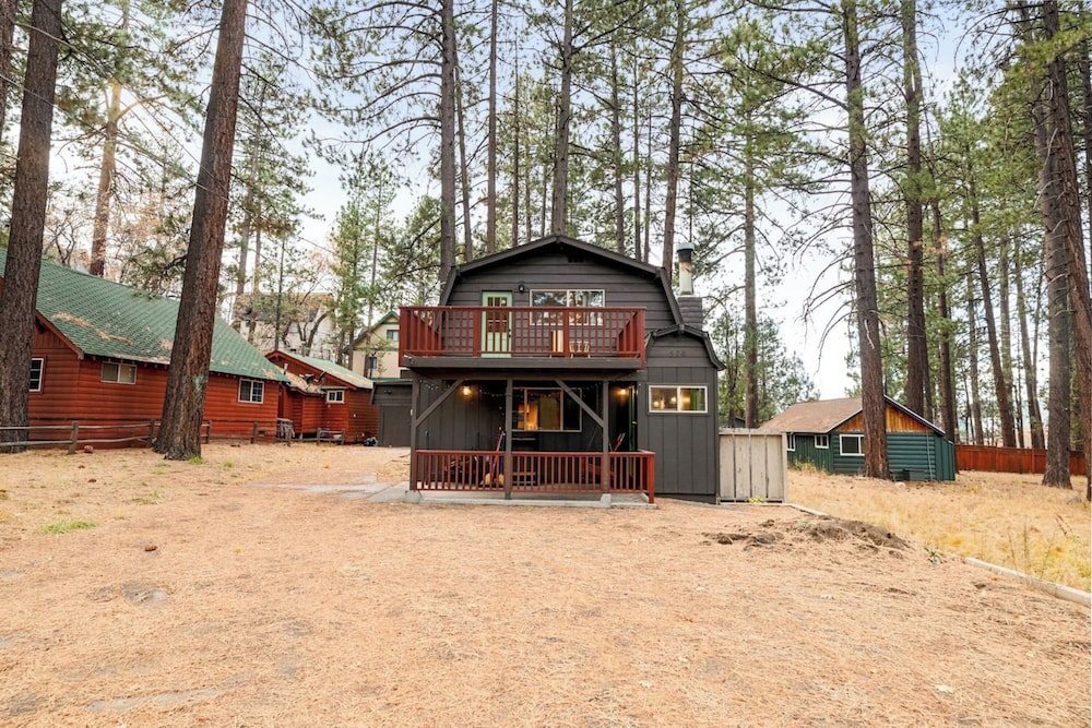 Charming Cabin Escape