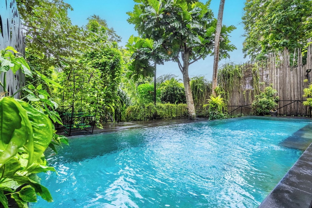 Your Dream Waterfront Villa