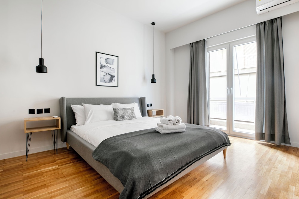 Astoria -Luxury 2-BR Apartment in Athens