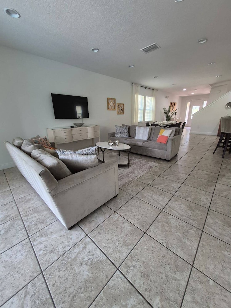 6BR 5BA w Private Pool Spa Near Disney