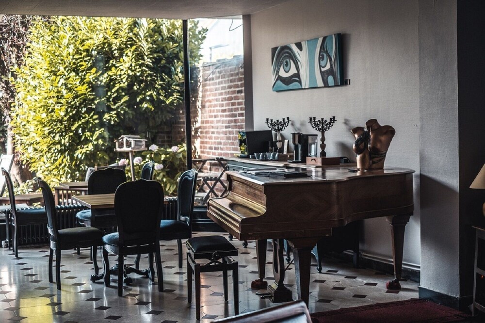 La Maison Bleue en Roubaix — lounge