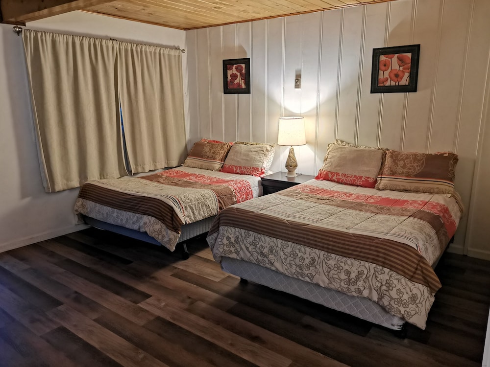 Cedars Motel