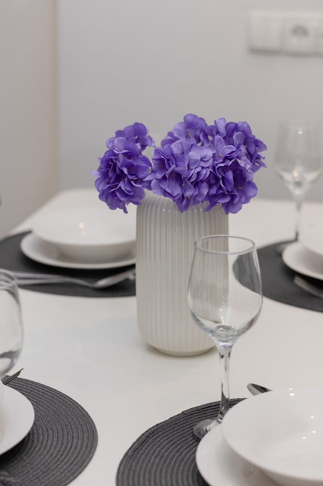 Warsaw Radna Apartment by Renters view 5