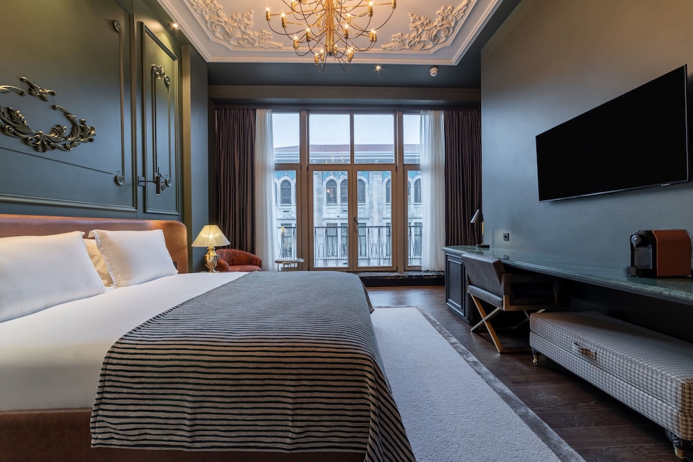 Orient Occident Hotel Istanbul, Autograph Collection 34