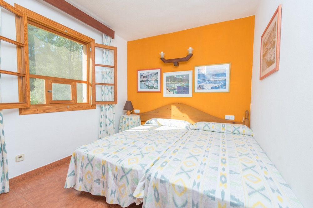 Els Pins - Villa With Private Pool In Crestatx
