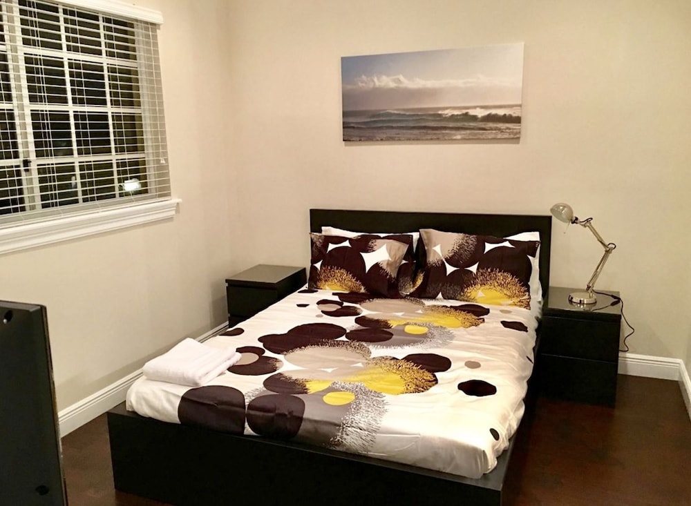 4BR Townhouse 906 by Ideal Experience VR - Image 2