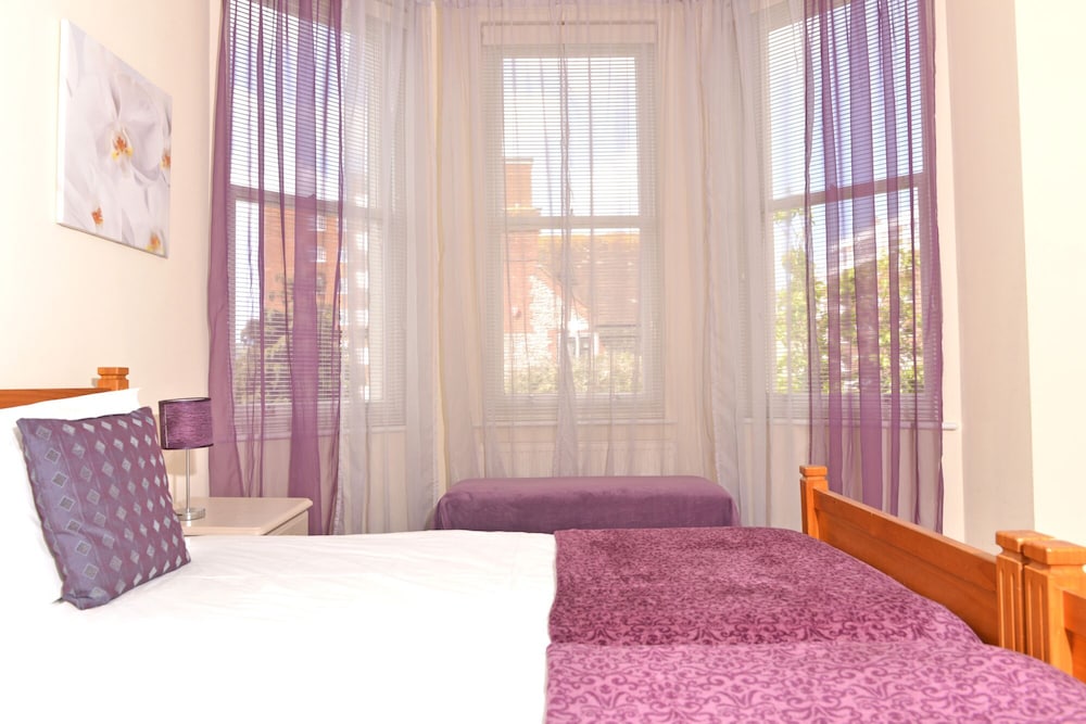Cavendish Apartment view 3