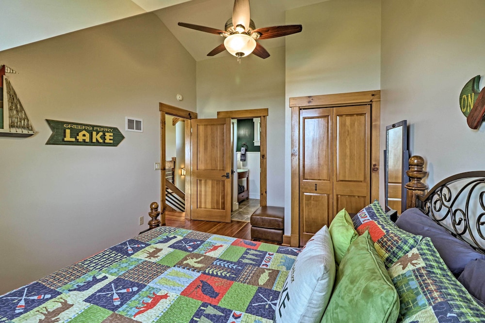 Luxury Family Retreat - Greers Ferry Lake! view 5
