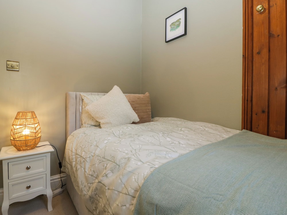Holly Cottage