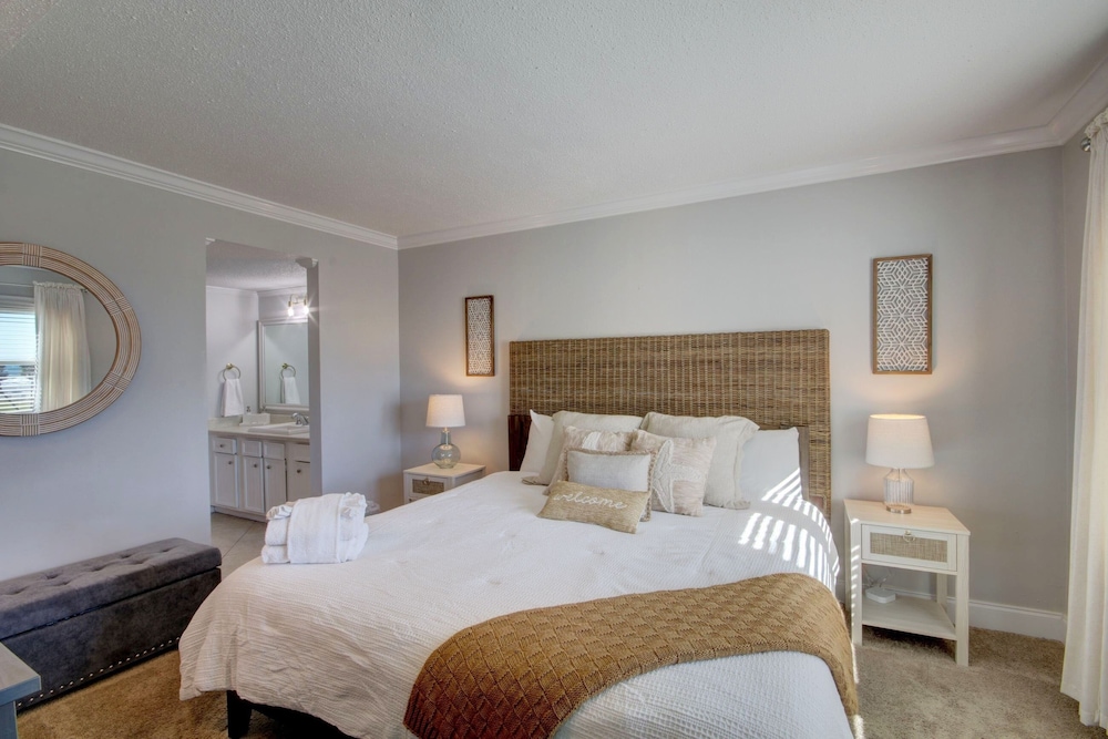 147 El Matador 2 Bedroom Home