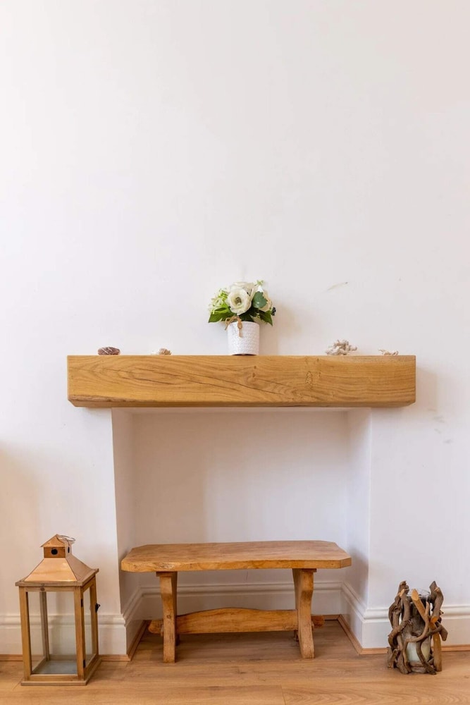 Gorgeous, Newly Renovated 1 Bedroom in Balham With Garden