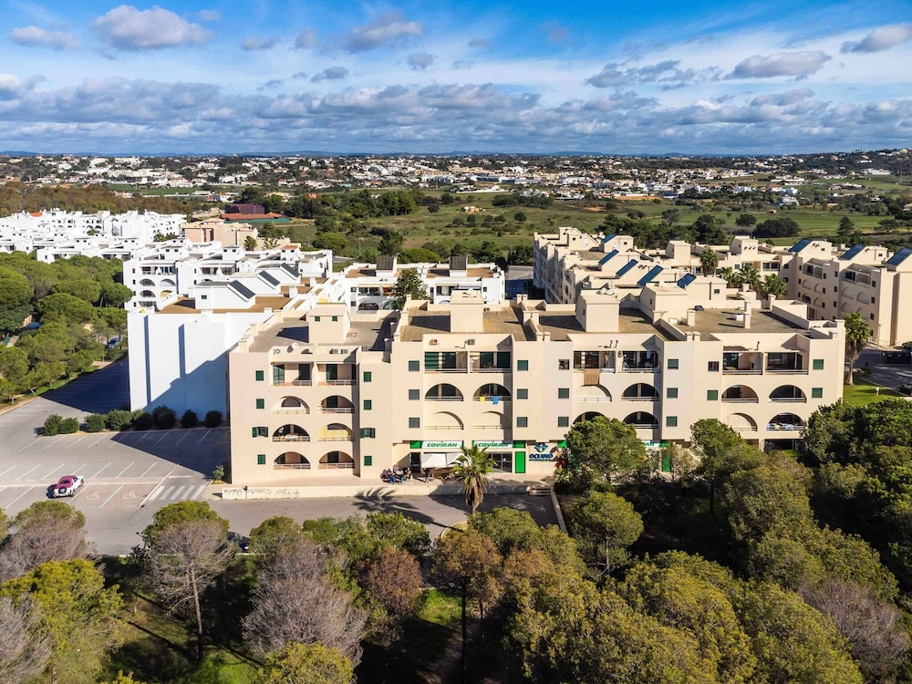 Salgados 1 Bedroom Apartment - 500m da Praia