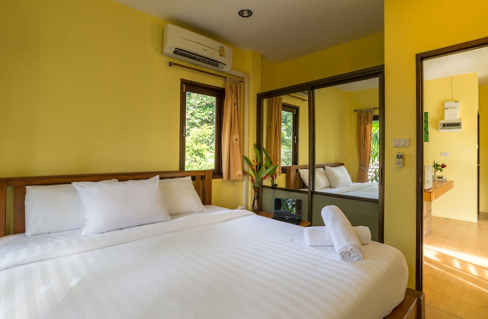 Krabi Green Hill Pool Villas