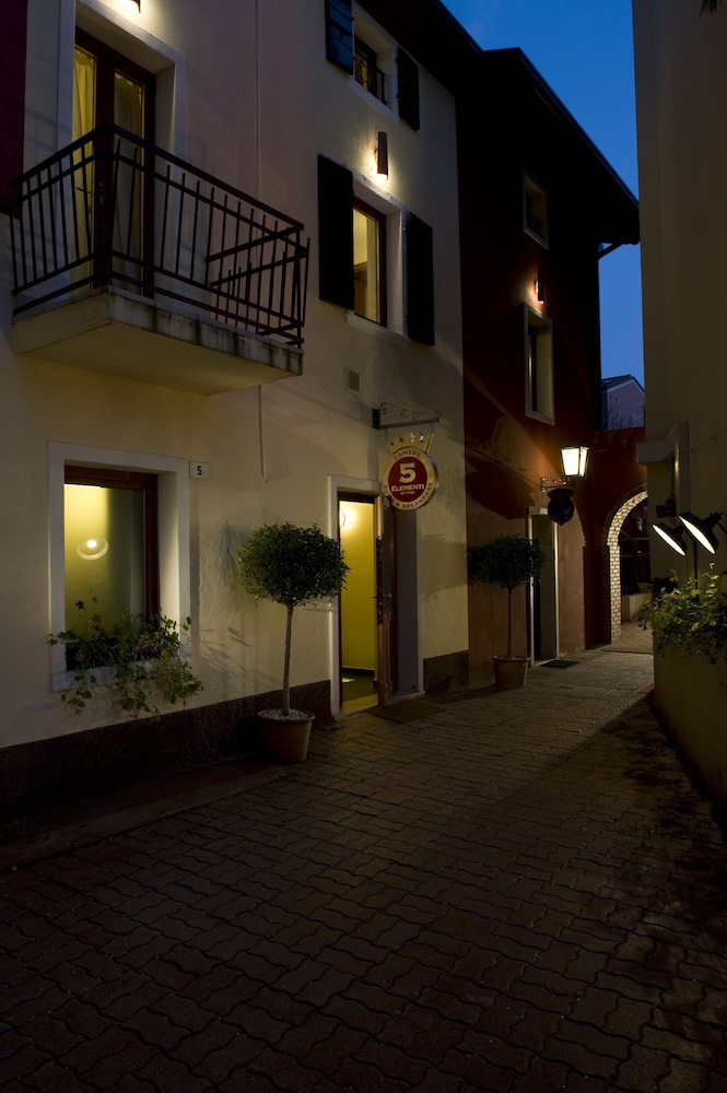 Hotel Suite & Breakfast 7 Vizi