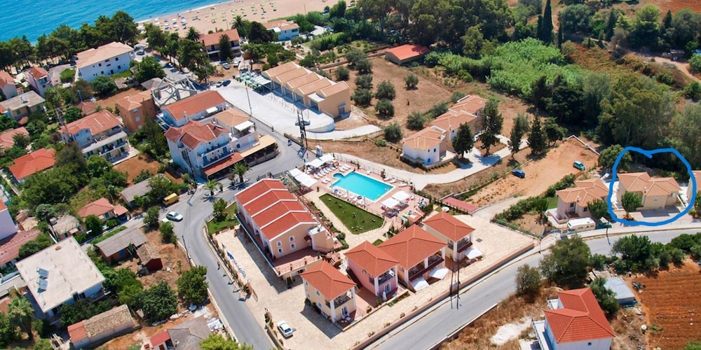 Skala - Villa - Sleeps 7 - Parking - Garden view 5