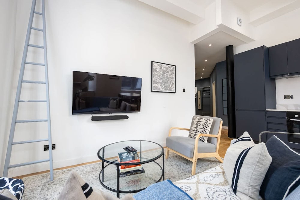 Azure Suite 1BR City Walks