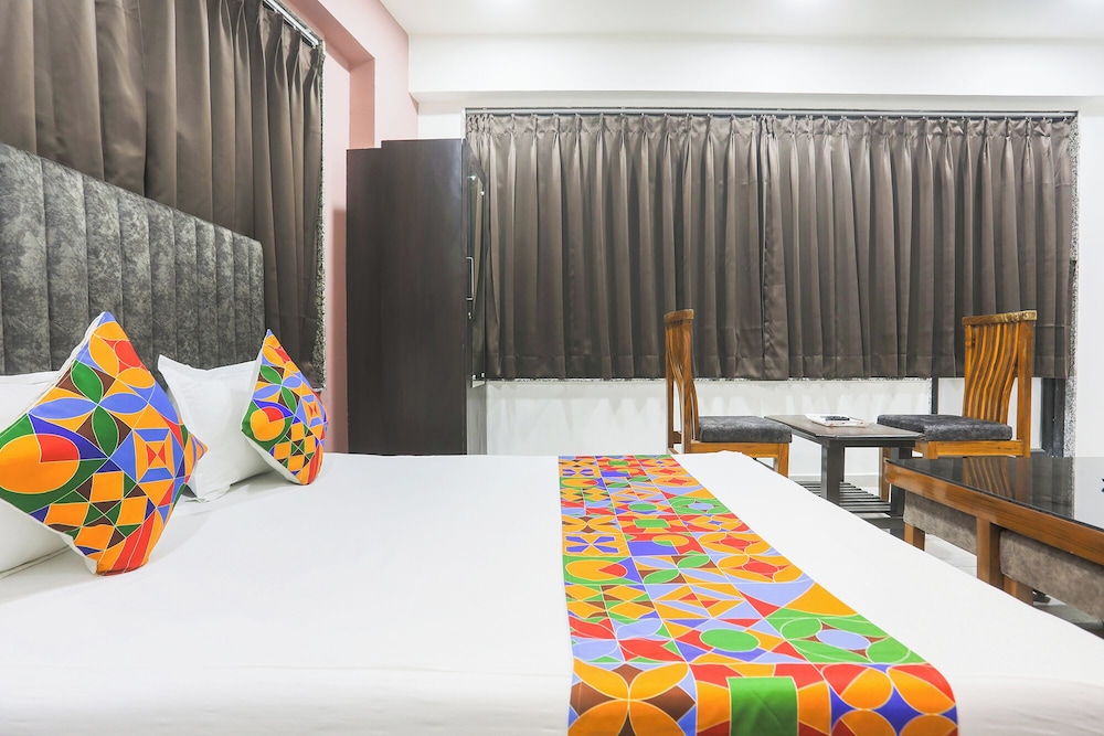 Fabhotel River View