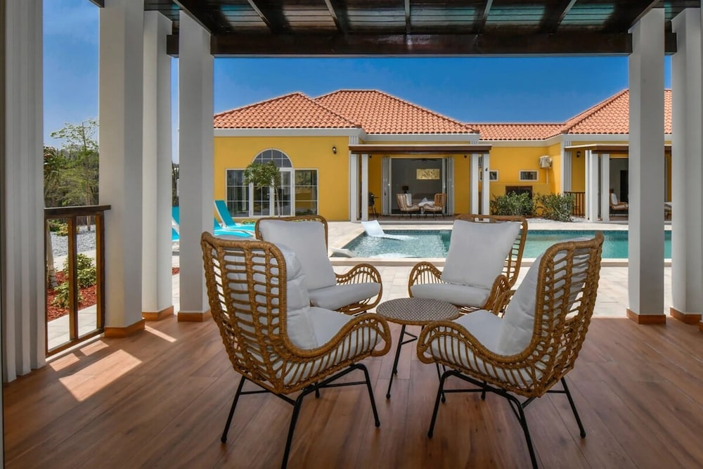 Picaron Villas in Santa Cruz