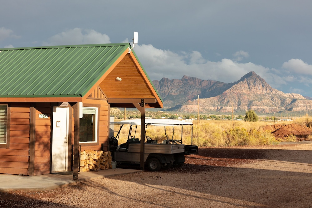 Gooseberry Lodges view 2
